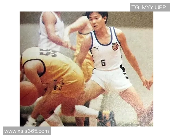 周秀英专访：从青涩球员到篮球传奇的成长之路回顾